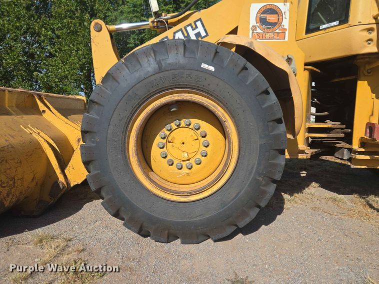 image for item EW8597 2001 John Deere 444H wheel loader