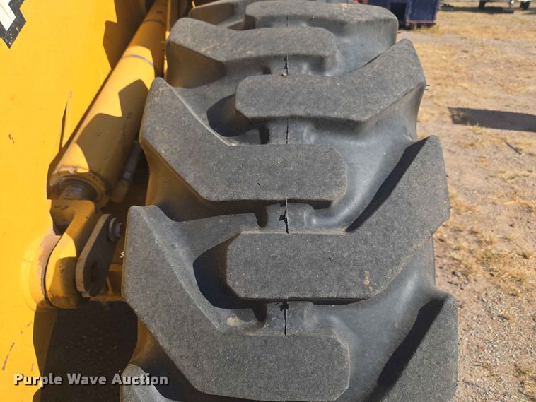 image for item EW8597 2001 John Deere 444H wheel loader