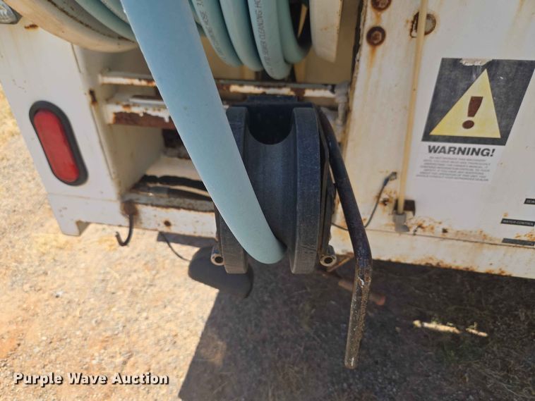 image for item EW8599 SRECO FLEXIBLE HV1800TR/L/P/D vacuum excavator