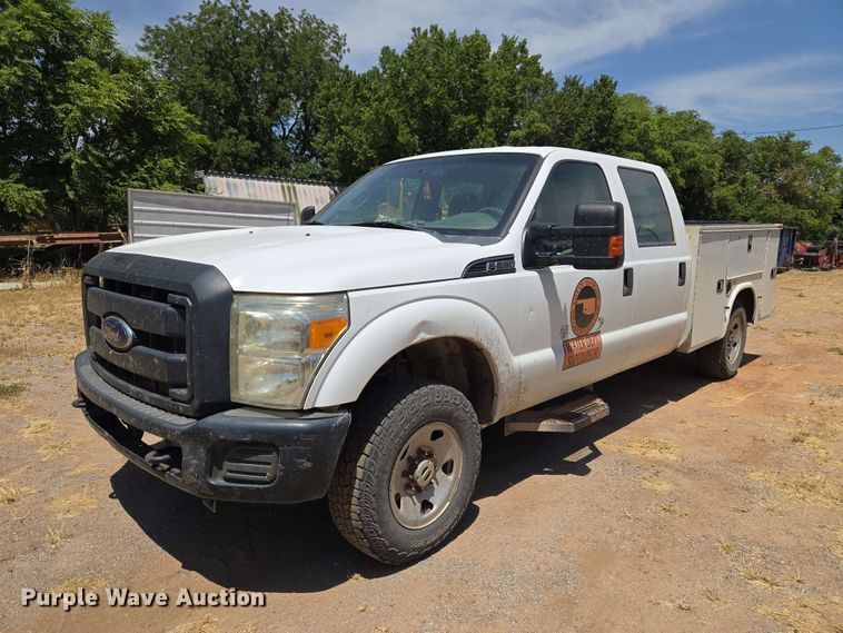 2015 Ford F250 Super Duty Crew Cab pickup truck