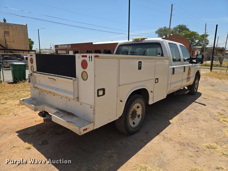 image for item EW8602 2015 Ford F250 Super Duty Crew Cab pickup truck
