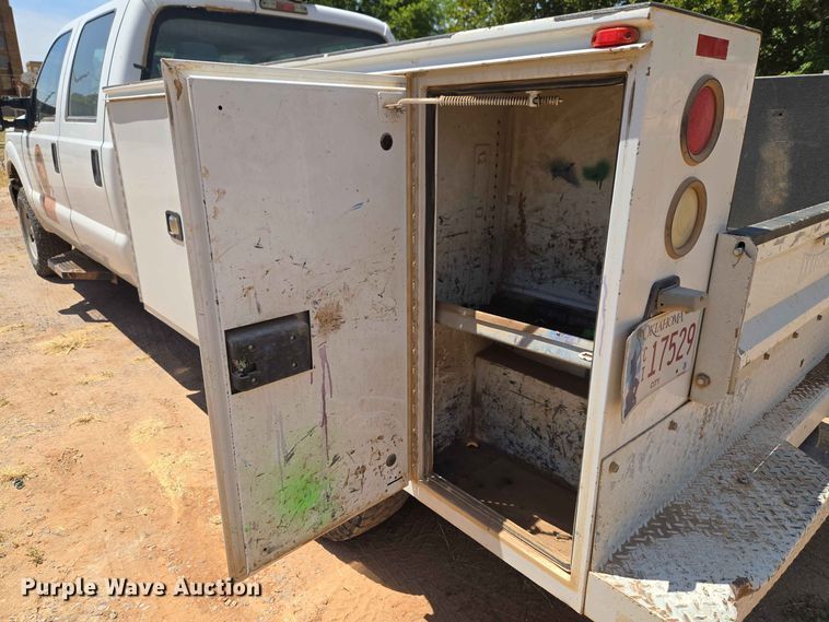image for item EW8602 2015 Ford F250 Super Duty Crew Cab pickup truck