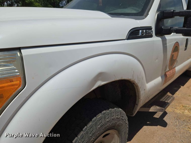 image for item EW8602 2015 Ford F250 Super Duty Crew Cab pickup truck