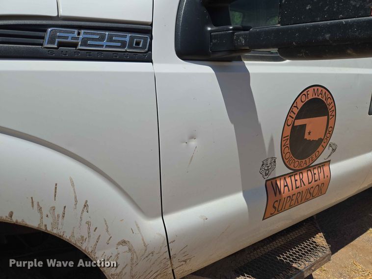 image for item EW8602 2015 Ford F250 Super Duty Crew Cab pickup truck