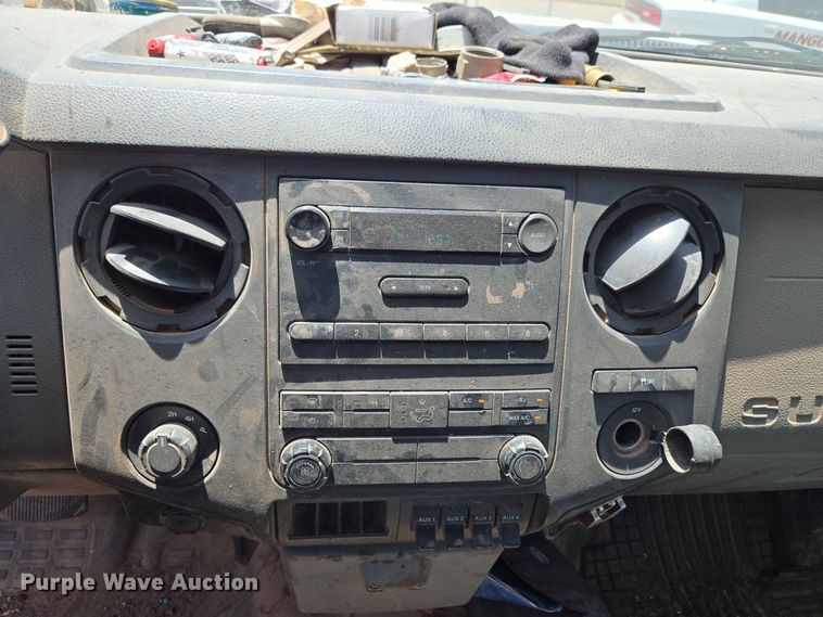 image for item EW8602 2015 Ford F250 Super Duty Crew Cab pickup truck