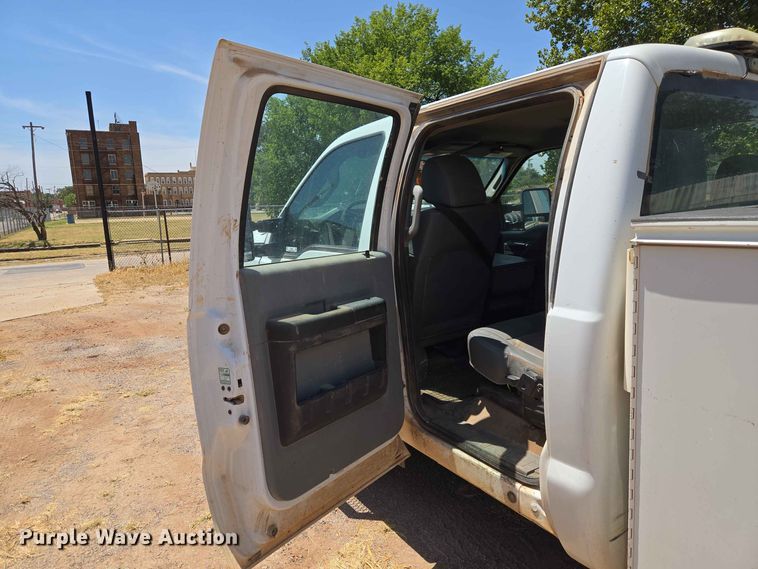 image for item EW8602 2015 Ford F250 Super Duty Crew Cab pickup truck