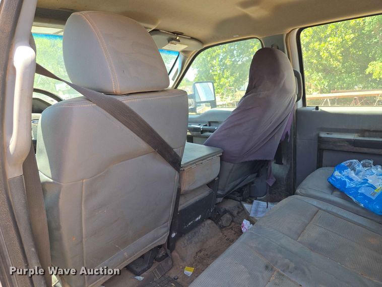 image for item EW8602 2015 Ford F250 Super Duty Crew Cab pickup truck