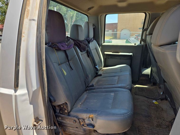 image for item EW8602 2015 Ford F250 Super Duty Crew Cab pickup truck