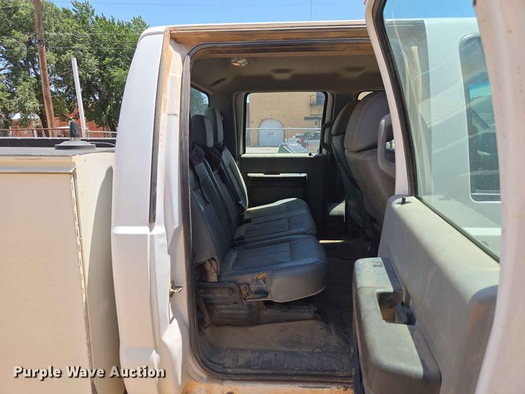 image for item EW8602 2015 Ford F250 Super Duty Crew Cab pickup truck