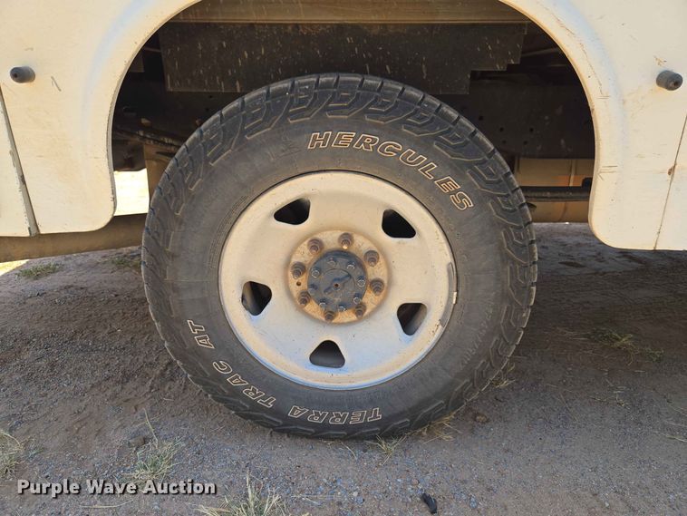 image for item EW8602 2015 Ford F250 Super Duty Crew Cab pickup truck