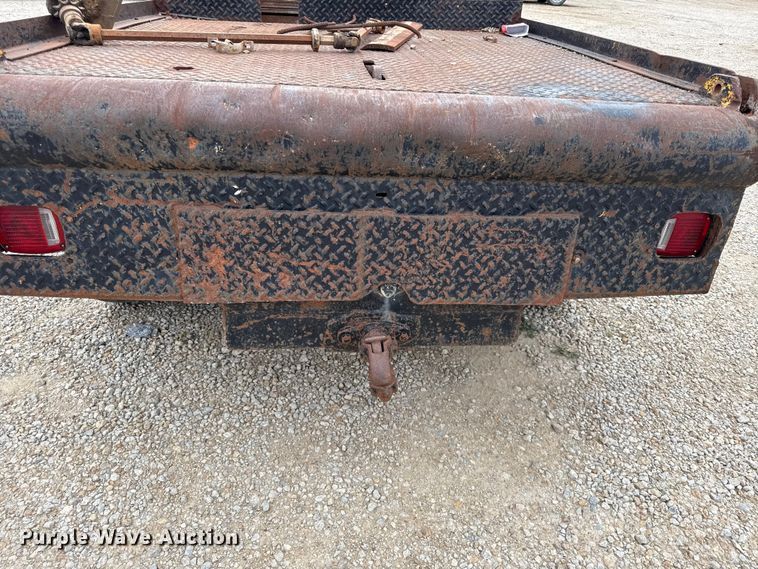 image for item EX2140 1978 Ford F600 flatbed truck