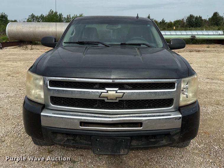 image for item EX2144 2009 Chevrolet Silverado 1500 Ext. Cab pickup truck