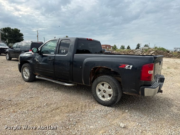 image for item EX2144 2009 Chevrolet Silverado 1500 Ext. Cab pickup truck