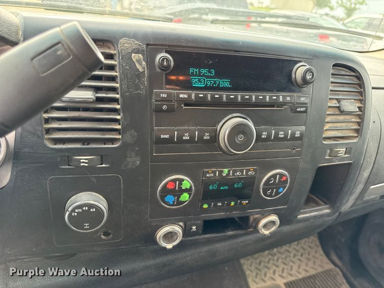 image for item EX2144 2009 Chevrolet Silverado 1500 Ext. Cab pickup truck