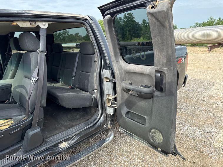 image for item EX2144 2009 Chevrolet Silverado 1500 Ext. Cab pickup truck