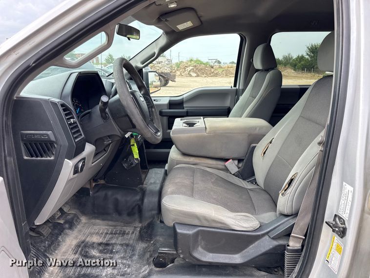 image for item EX2148 2017 Ford F150 XL Crew Cab pickup truck