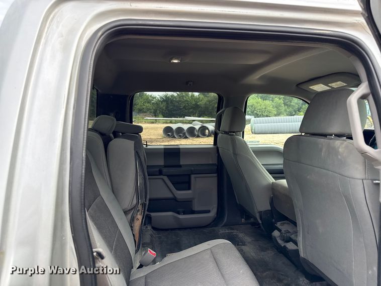 image for item EX2148 2017 Ford F150 XL Crew Cab pickup truck