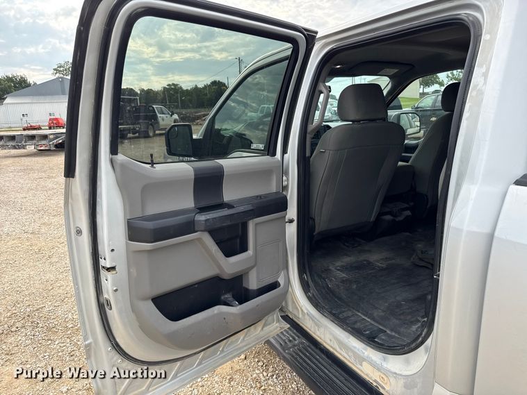 image for item EX2148 2017 Ford F150 XL Crew Cab pickup truck