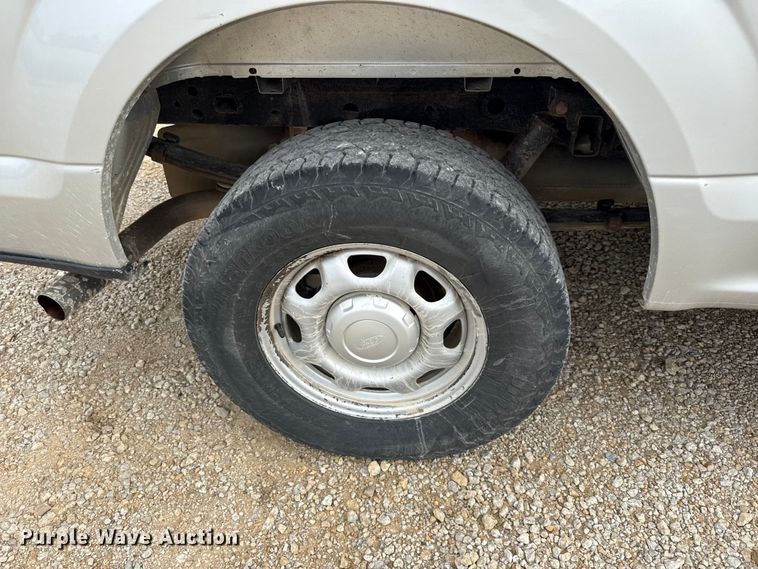 image for item EX2148 2017 Ford F150 XL Crew Cab pickup truck