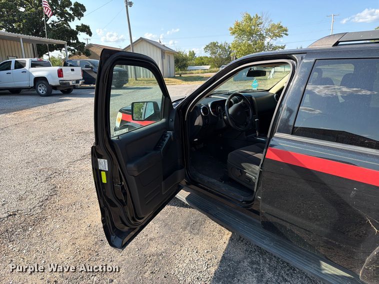 image for item EX4119 2010 Ford Explorer XLT SUV