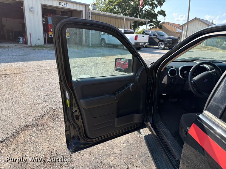 image for item EX4119 2010 Ford Explorer XLT SUV