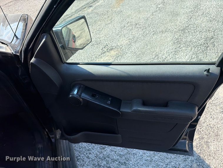 image for item EX4119 2010 Ford Explorer XLT SUV