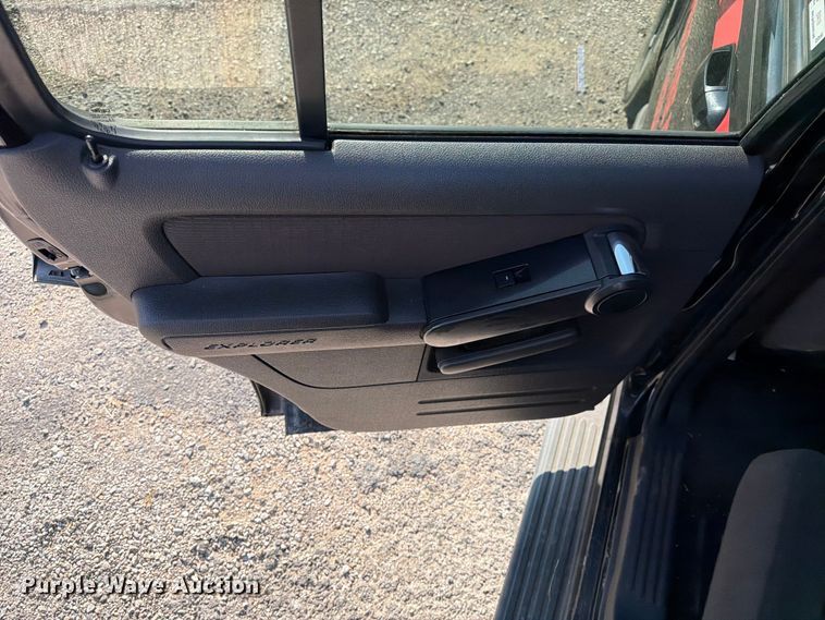 image for item EX4119 2010 Ford Explorer XLT SUV