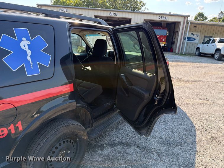image for item EX4119 2010 Ford Explorer XLT SUV