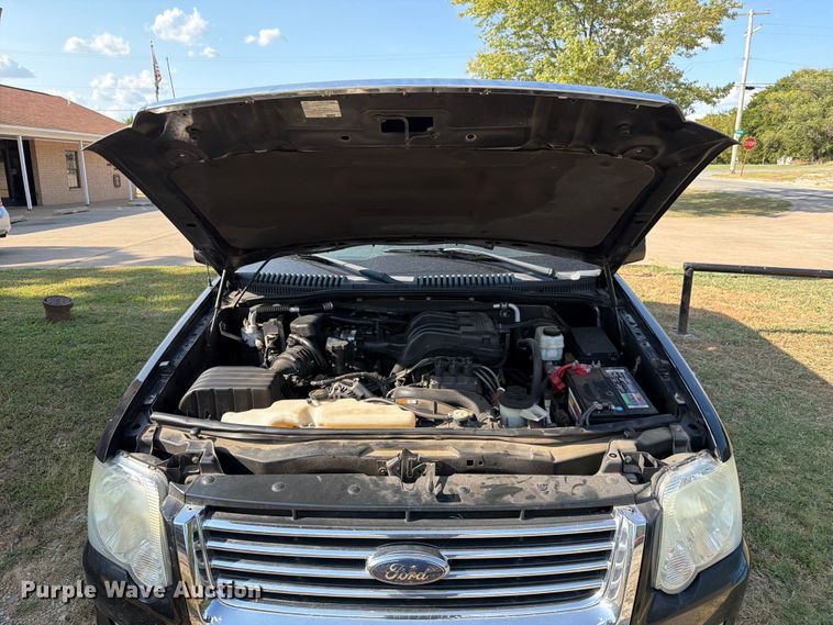 image for item EX4119 2010 Ford Explorer XLT SUV