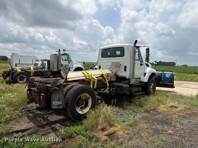 image for item EX4523 2013 International WorkStar 7400 truck cab and chassis