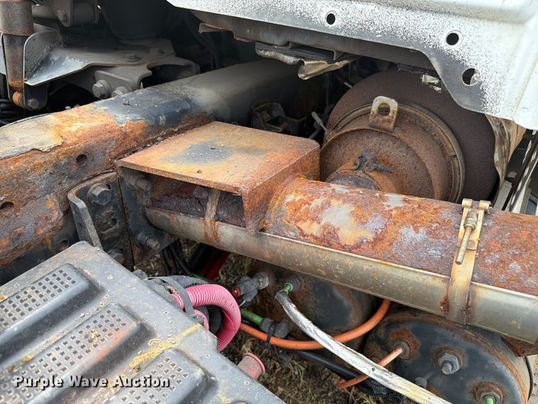 image for item EX4523 2013 International WorkStar 7400 truck cab and chassis