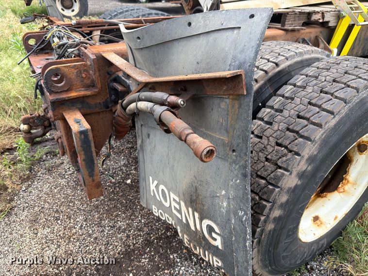 image for item EX4523 2013 International WorkStar 7400 truck cab and chassis