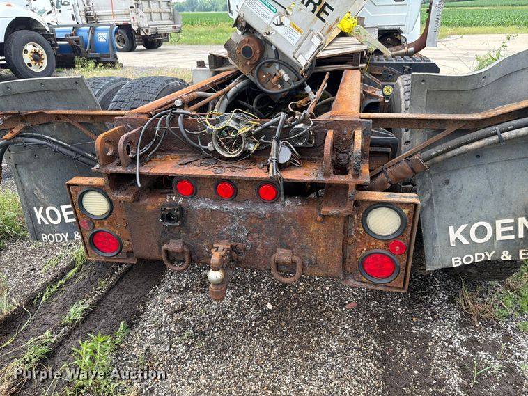 image for item EX4523 2013 International WorkStar 7400 truck cab and chassis