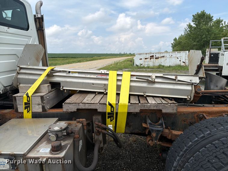image for item EX4523 2013 International WorkStar 7400 truck cab and chassis