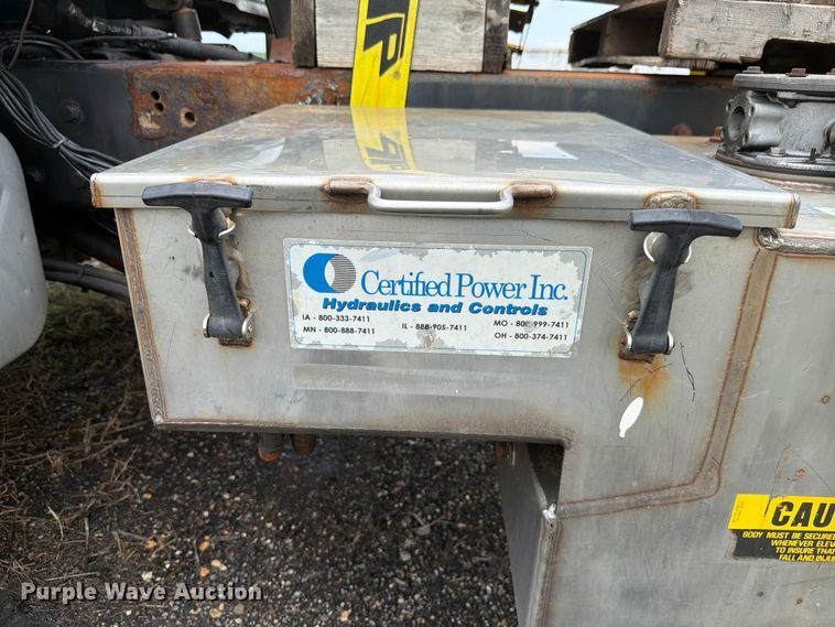 image for item EX4523 2013 International WorkStar 7400 truck cab and chassis