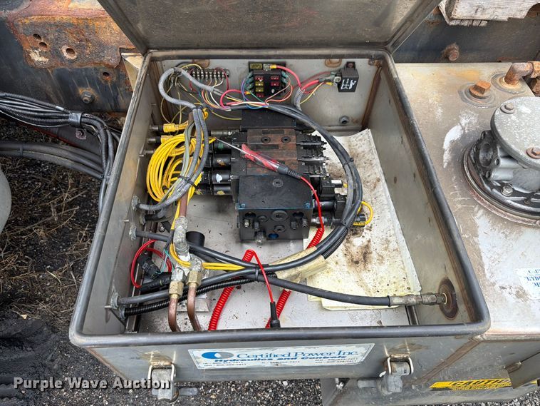 image for item EX4523 2013 International WorkStar 7400 truck cab and chassis