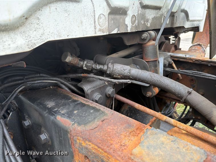 image for item EX4523 2013 International WorkStar 7400 truck cab and chassis