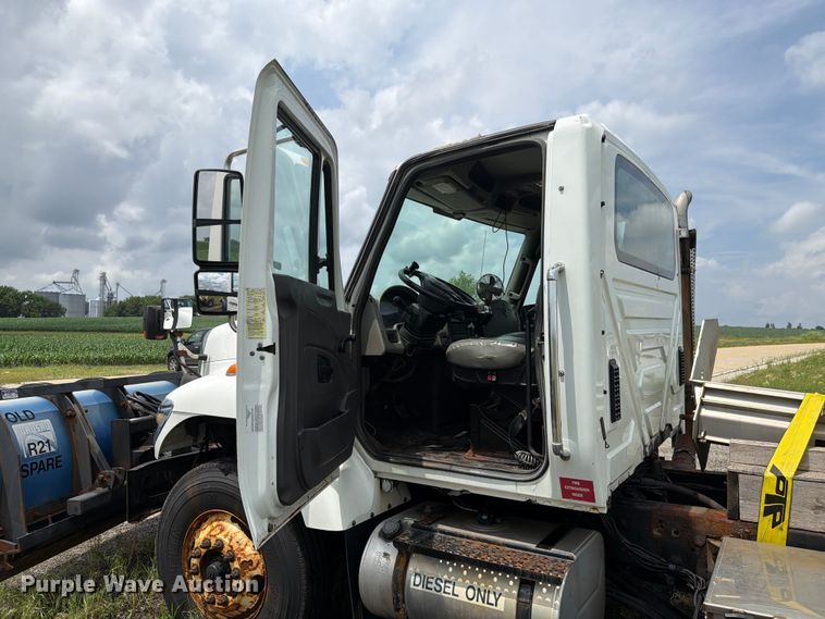 image for item EX4523 2013 International WorkStar 7400 truck cab and chassis