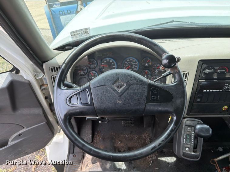 image for item EX4523 2013 International WorkStar 7400 truck cab and chassis