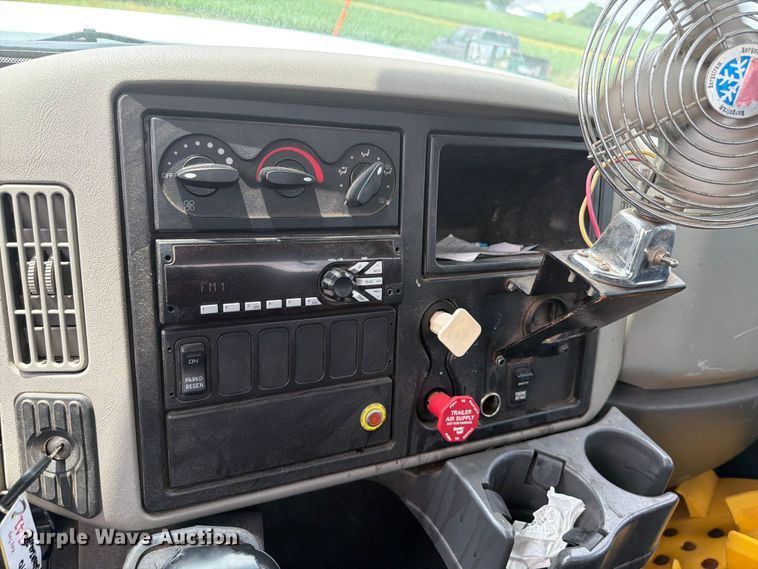 image for item EX4523 2013 International WorkStar 7400 truck cab and chassis