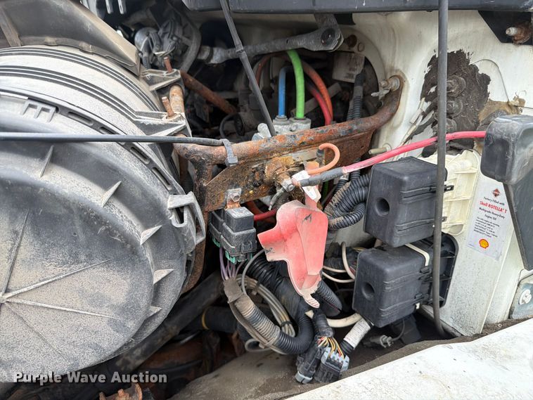 image for item EX4523 2013 International WorkStar 7400 truck cab and chassis