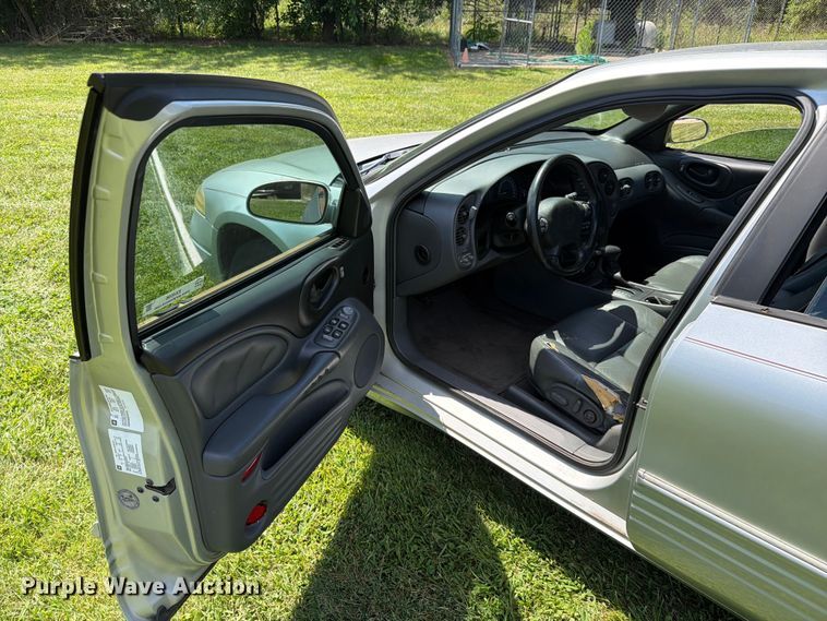 image for item EX4596 2003 Pontiac Bonneville 