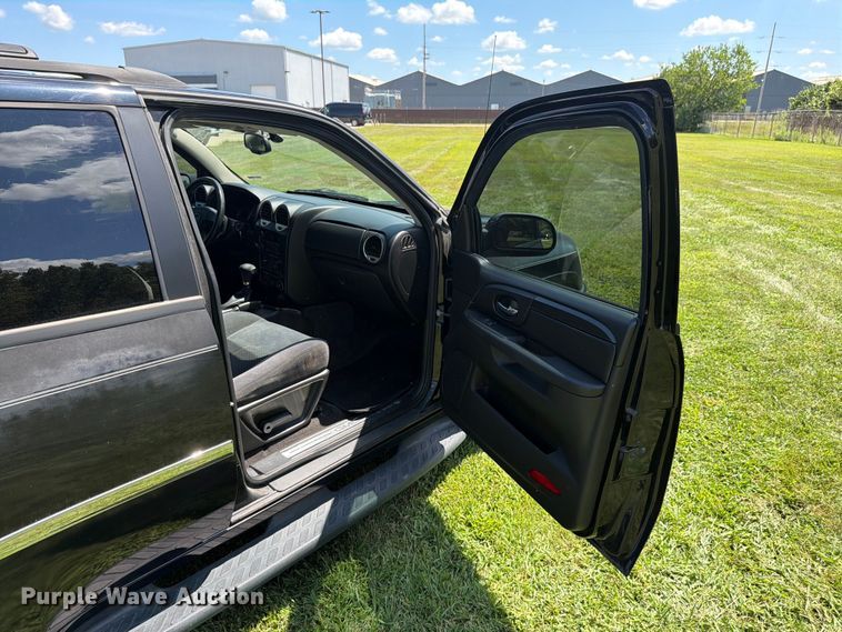 image for item EX4598 2008 GMC Envoy SUV