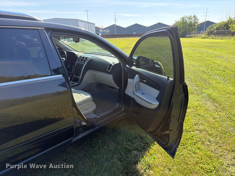 image for item EX4599 2009 GMC Acadia SUV