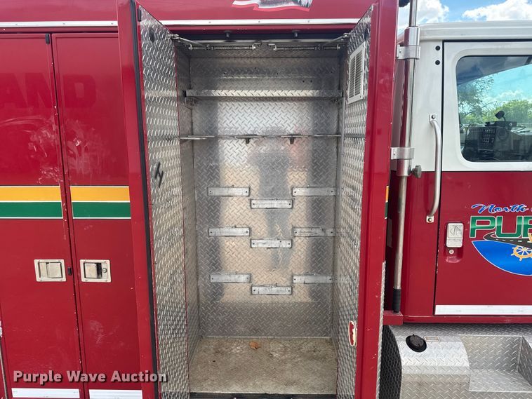 image for item FB5729 1991 International 4700 rescue vehicle 