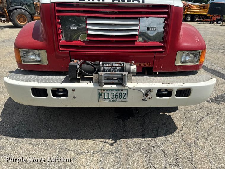 image for item FB5729 1991 International 4700 rescue vehicle 