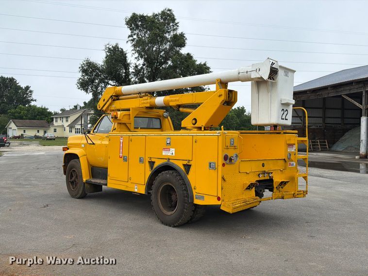 image for item FB5774 1984 Chevrolet  C70 bucket truck