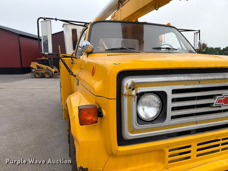 image for item FB5774 1984 Chevrolet  C70 bucket truck