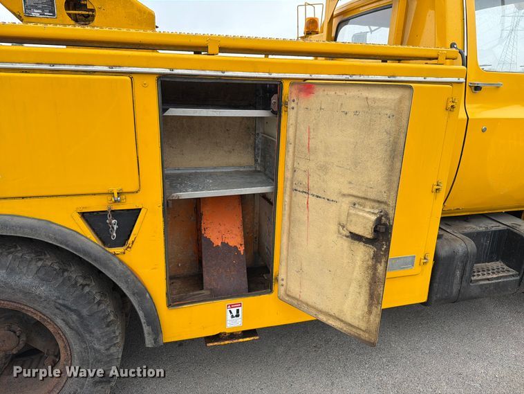 image for item FB5774 1984 Chevrolet  C70 bucket truck