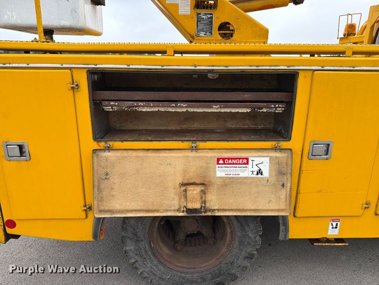 image for item FB5774 1984 Chevrolet  C70 bucket truck